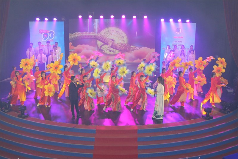 Chào mừng kỉ niệm 93 năm ngày thành lập đoàn thanh niên công sản hồ chí minh (26/3/1931 - 26/3/2024).